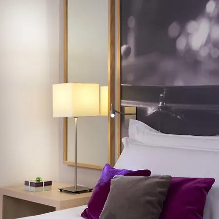 Mercure 19 Philharmonie La Parigi