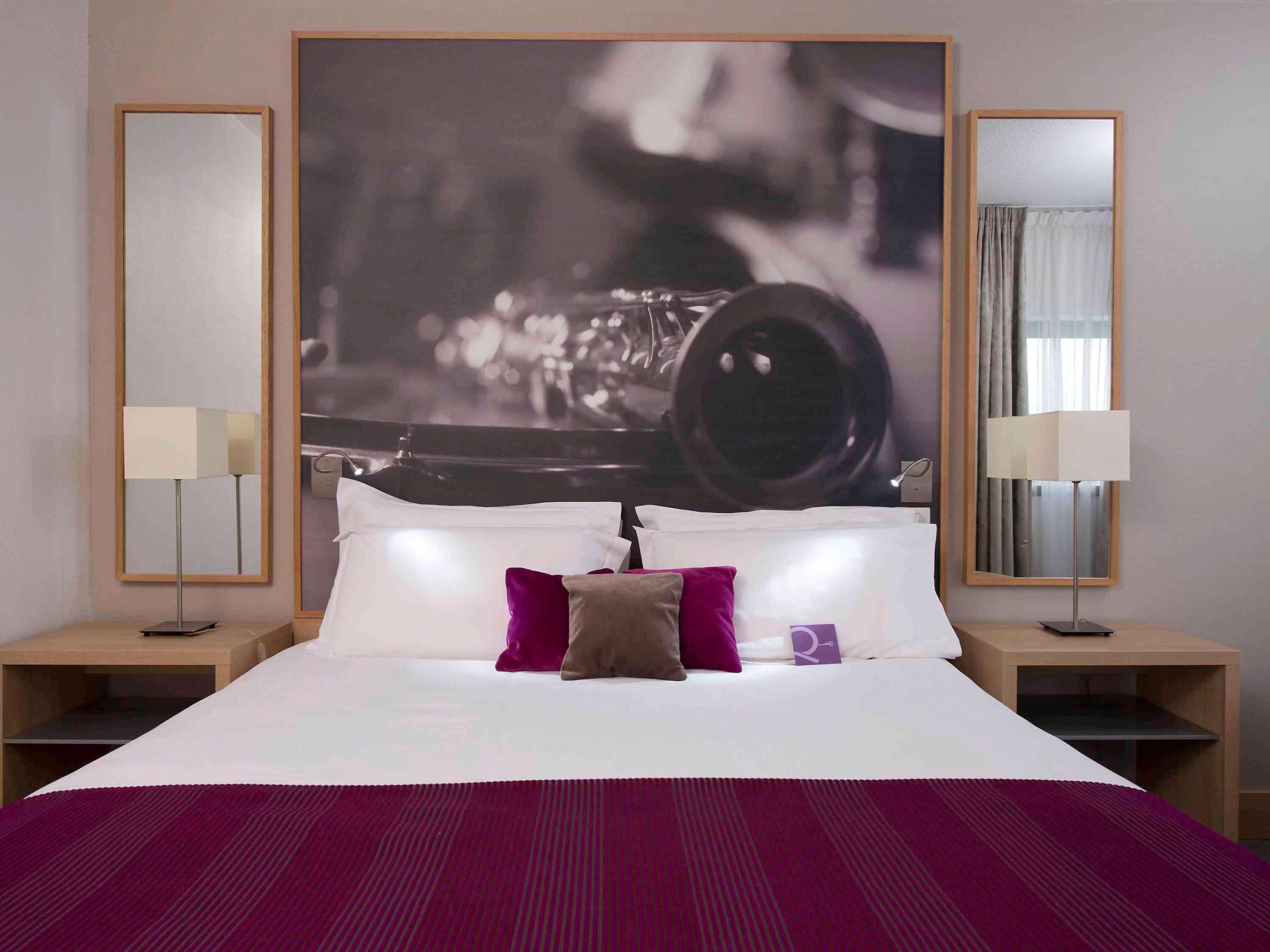Mercure La 4*