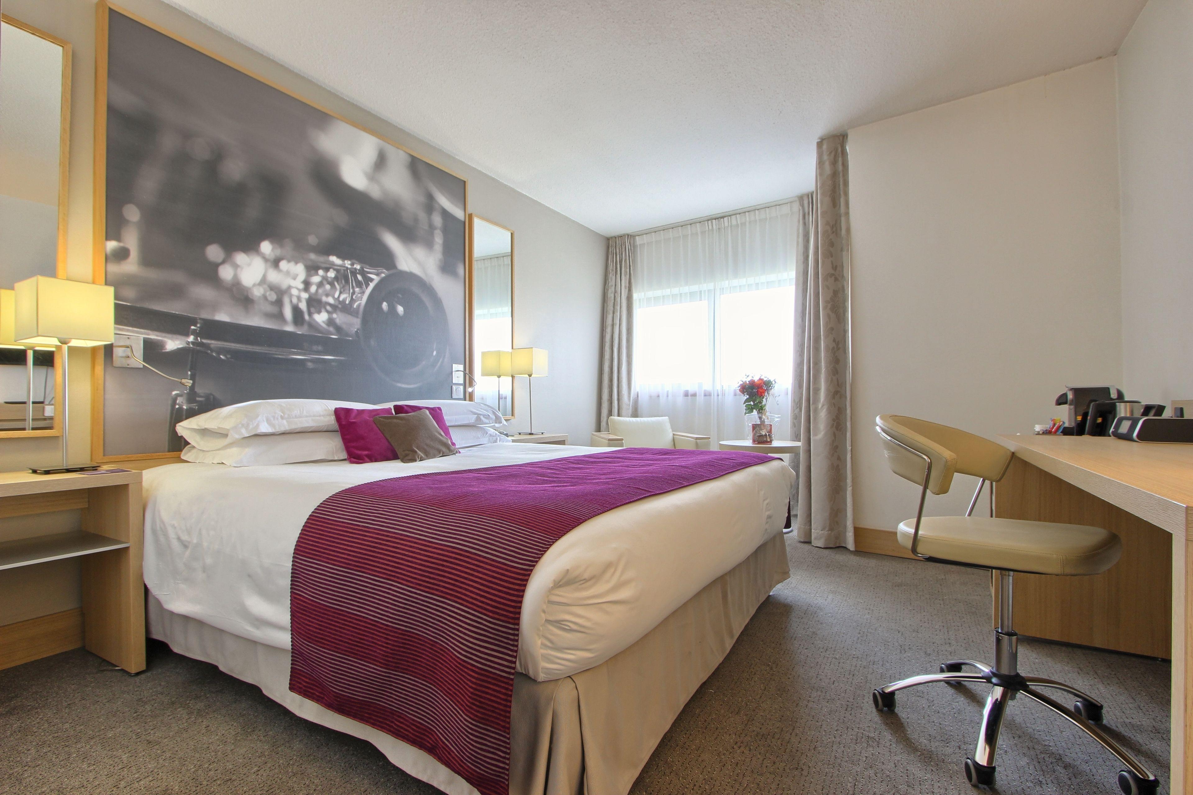 Hotel Mercure 19 Philharmonie La Parigi