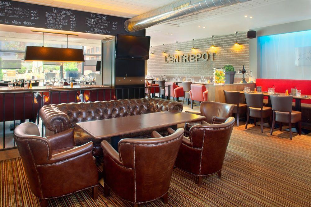 Mercure La Hotel