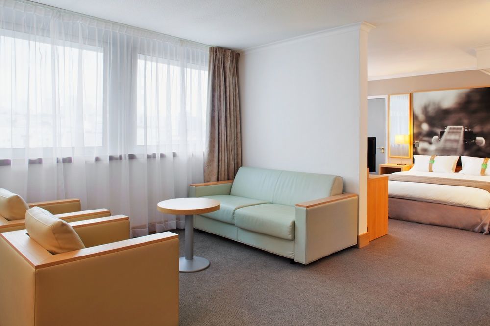 Mercure La Hotel Parigi