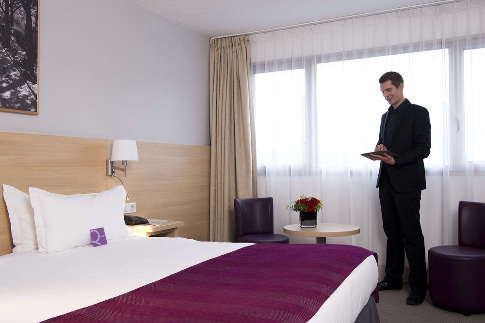 Mercure La 4*
