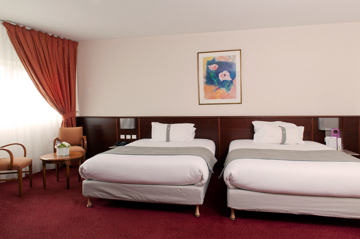 Hotel Mercure 19 Philharmonie La 4*