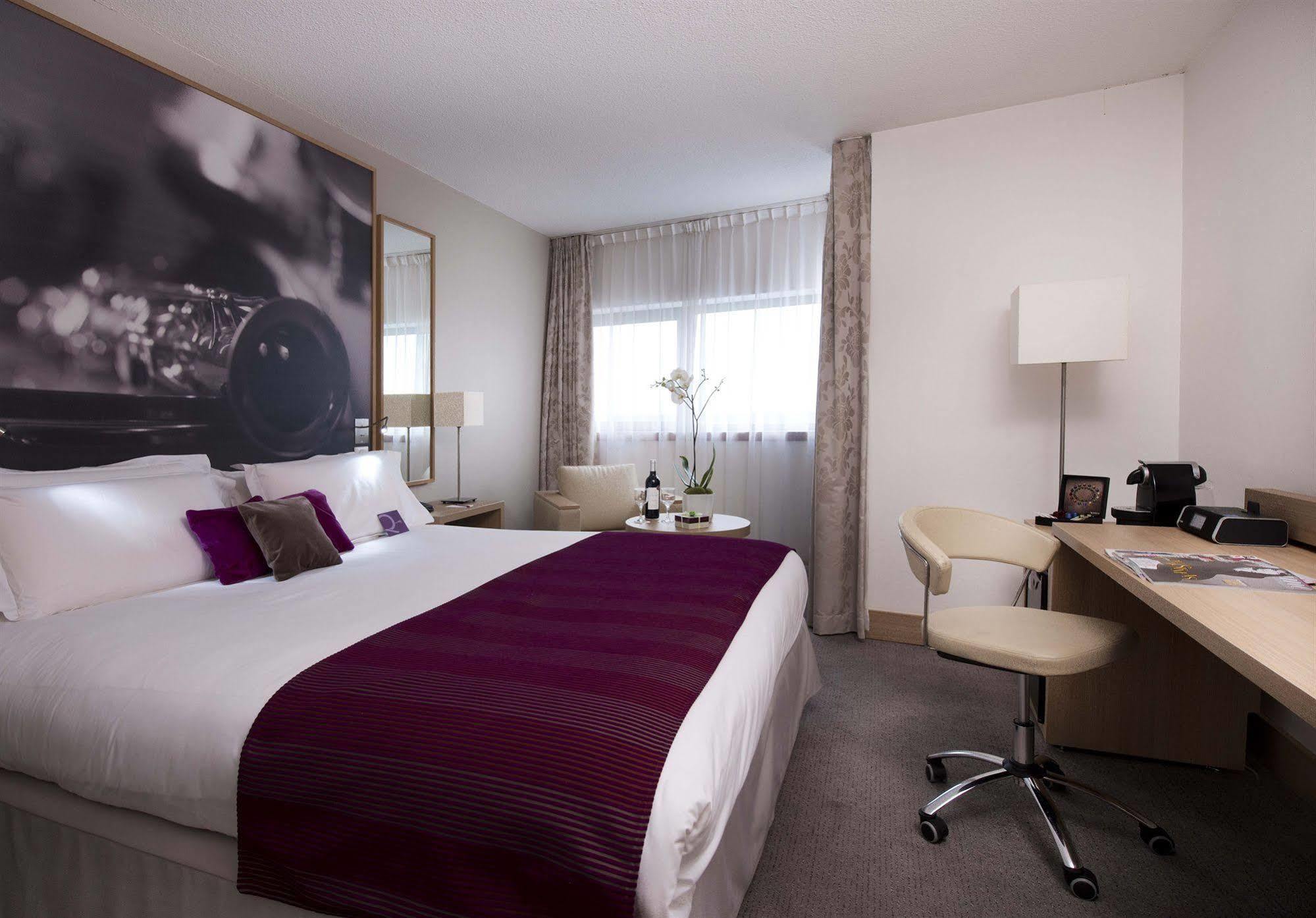 Hotel Mercure La 4*